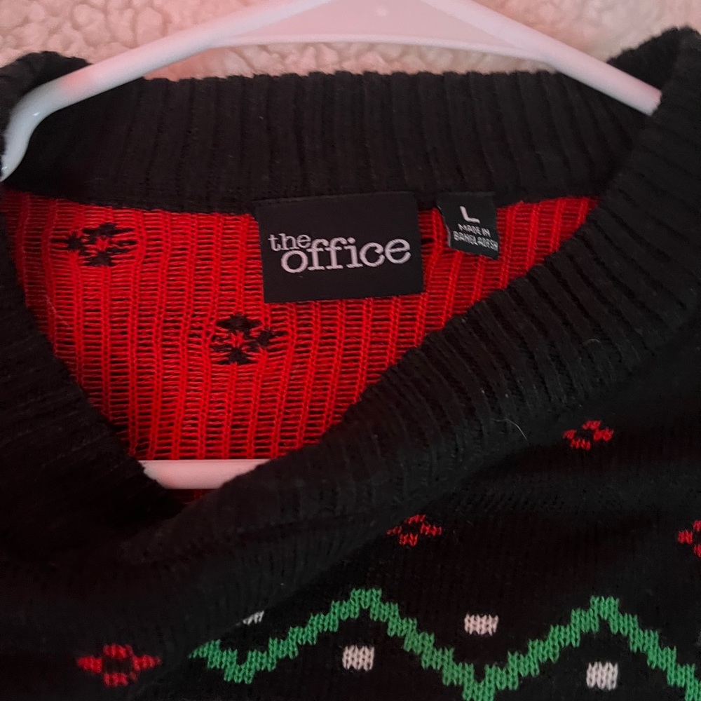 Dunder mufflin Christmas sweater - Picture 5 of 5